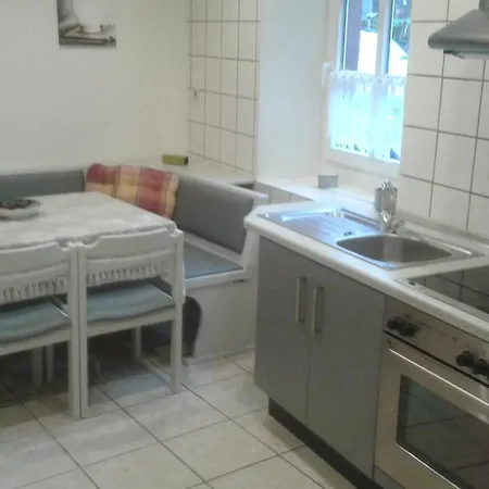 Mit Garten Und Parkplatz Apartment *